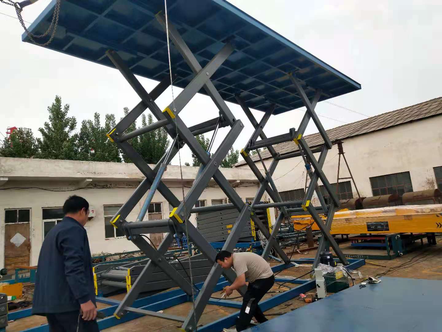 固定剪叉式液壓升降作業(yè)(yè)平臺